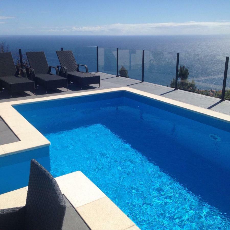 Villa Por Do Sol Estreito Da Calheta Extérieur photo