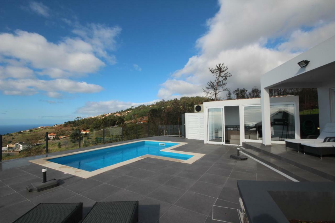 Villa Por Do Sol Estreito Da Calheta Extérieur photo