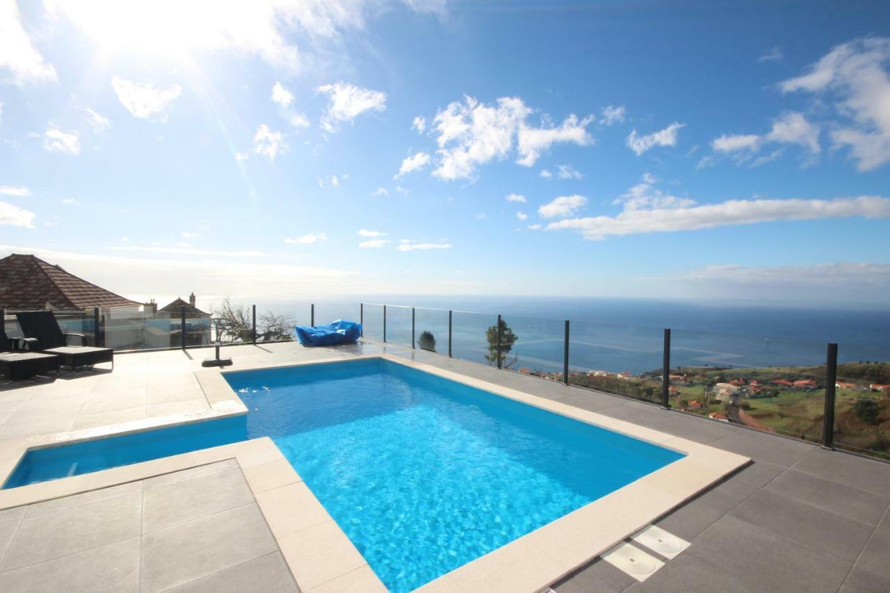 Villa Por Do Sol Estreito Da Calheta Extérieur photo